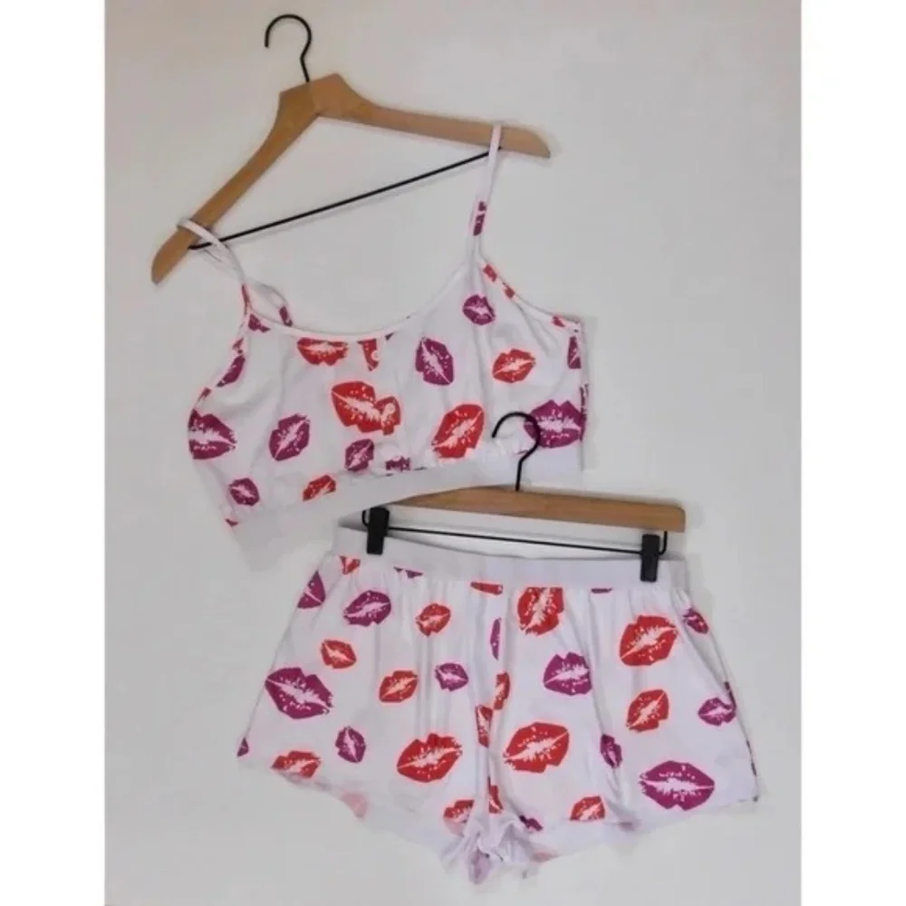 NEW!! HOT LIPS‎ Lipstick Kiss Cropped Loungewear Two Piece Set Top Shorts Large